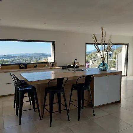 アパート De - Corsica