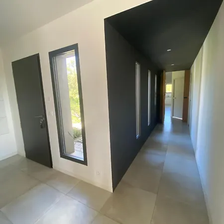 De - Corsica アパート レクシ